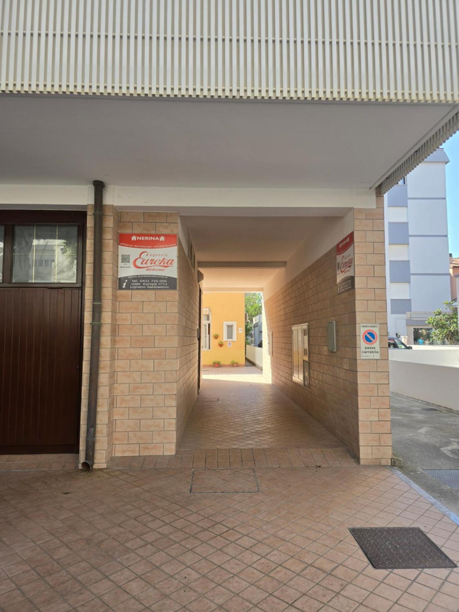 Villa Nerina Apartment Lignano Sabbiadoro Eksteriør billede